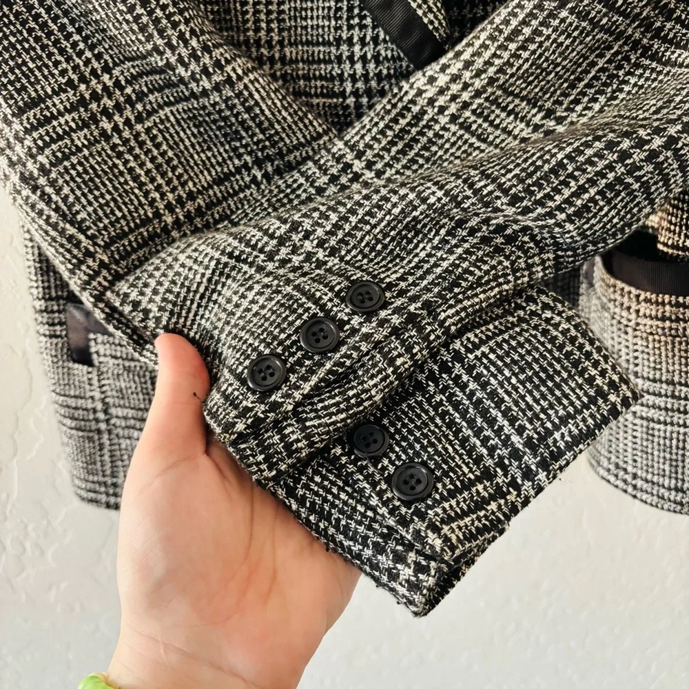 Christian Dior Vintage Skirt Suit‎ Set Size 8 Black White Tweed Plaid Power Suit